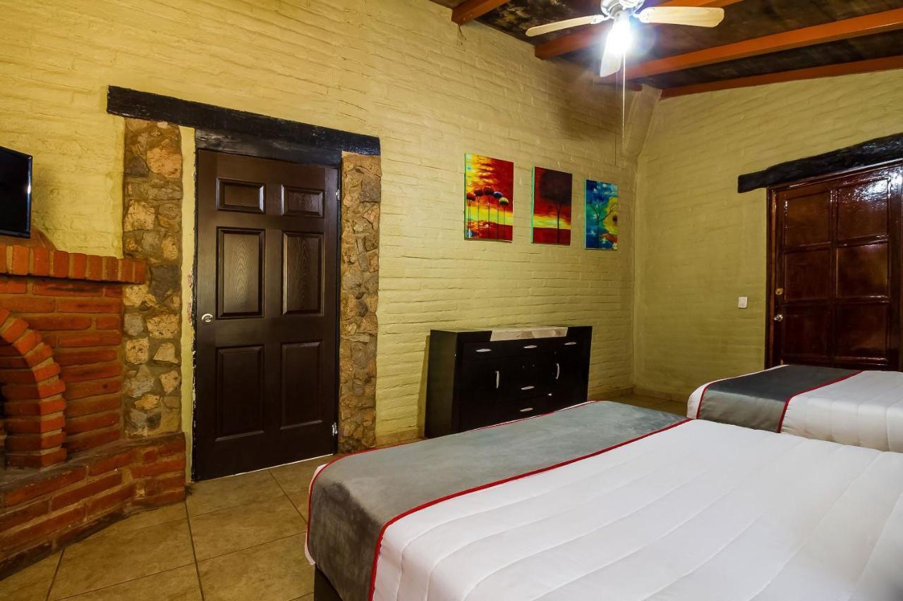Hotel Hacienda Coyotes Zapotlanejo Εξωτερικό φωτογραφία