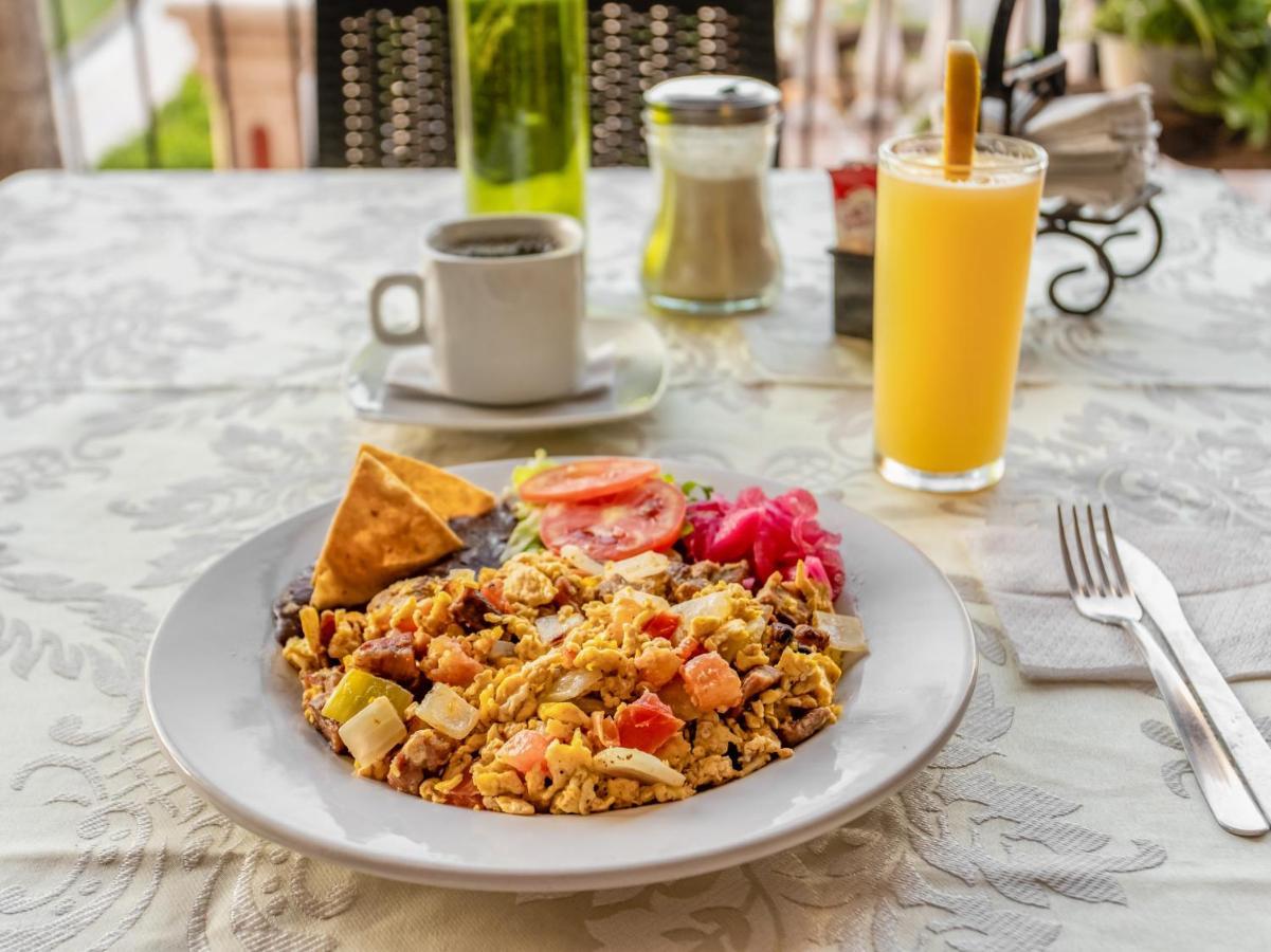 Hotel Hacienda Coyotes Zapotlanejo Εξωτερικό φωτογραφία